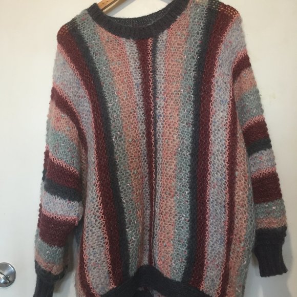 VINTAGE OVERSIZED LIGHTWEIGHT SWEATER - Picture 4 of 7